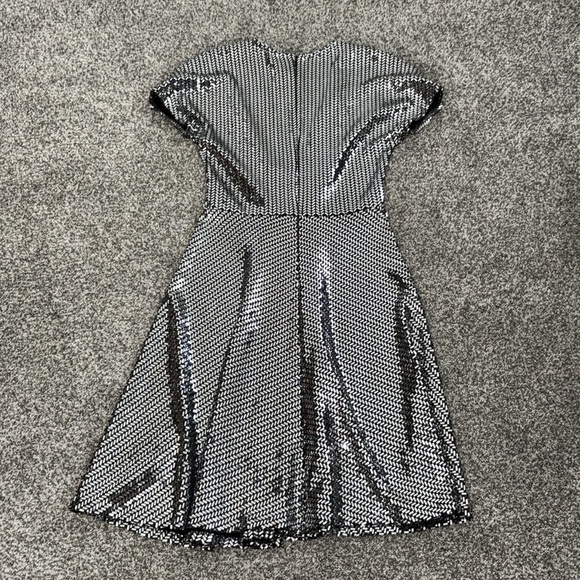 Naeem Khan V-Neck Flare Sequined Dress SILVER - Picture 6 of 6